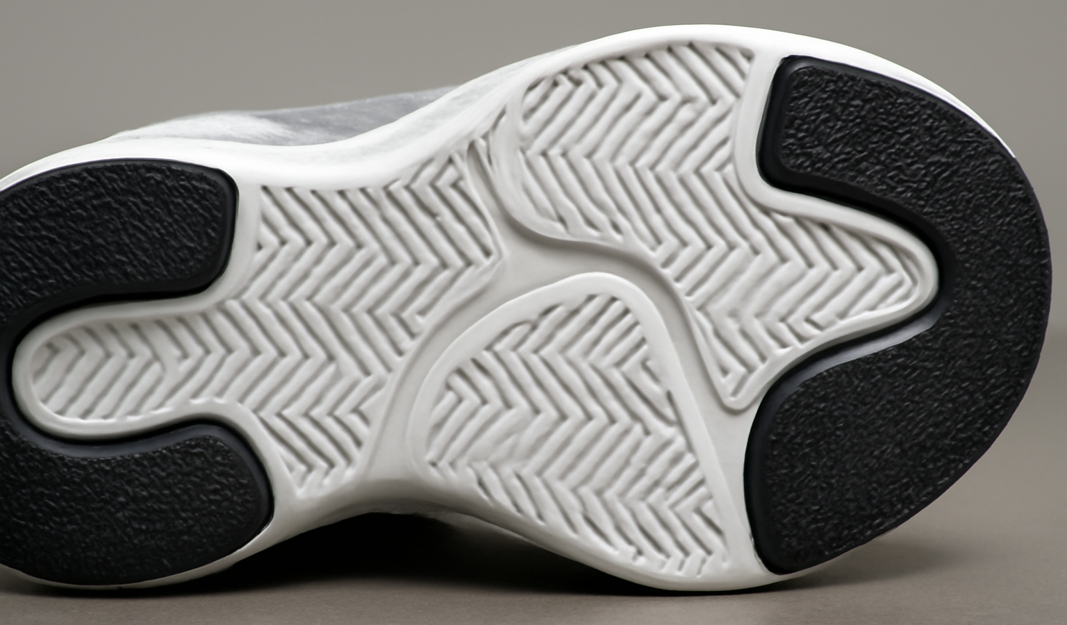 gros plan sur semelle de sneaker moderne