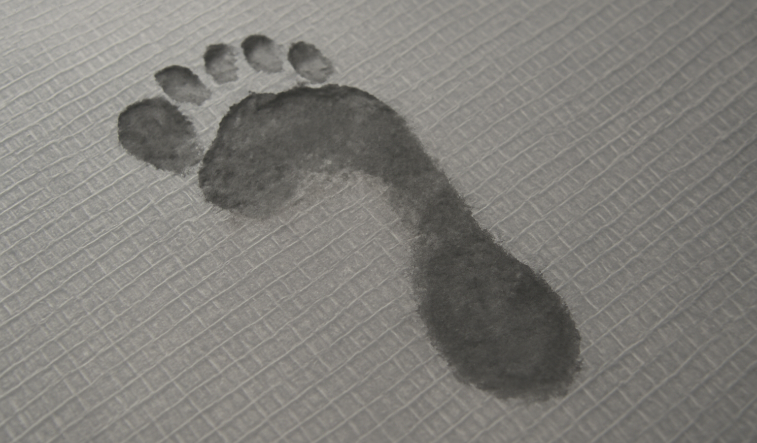 empreinte de pied sur tapis d'analyse